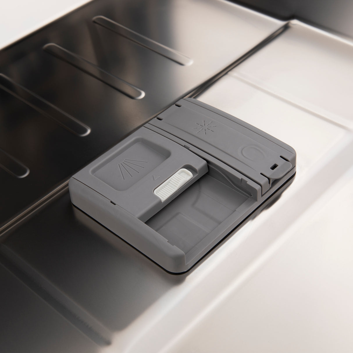 ZLINE 24" Panel Ready Top Control Built-In Dishwasher with Stainless Steel Tub, 52dBa (DW7713-24)