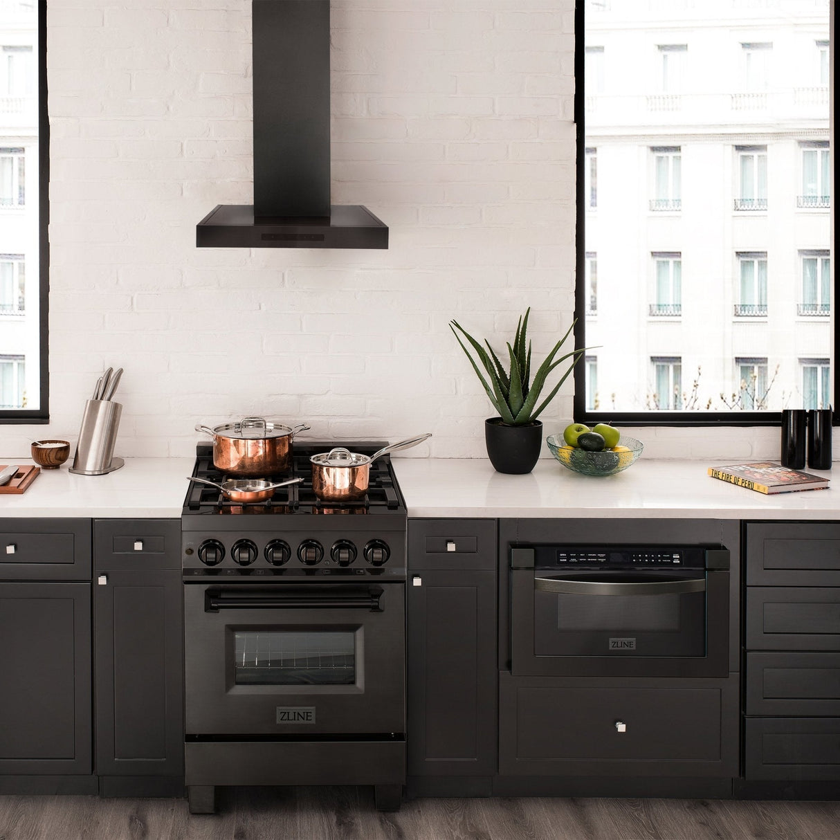 ZLINE 30" Convertible Vent Wall Mount Range Hood in Black Stainless Steel (BSKEN-30)