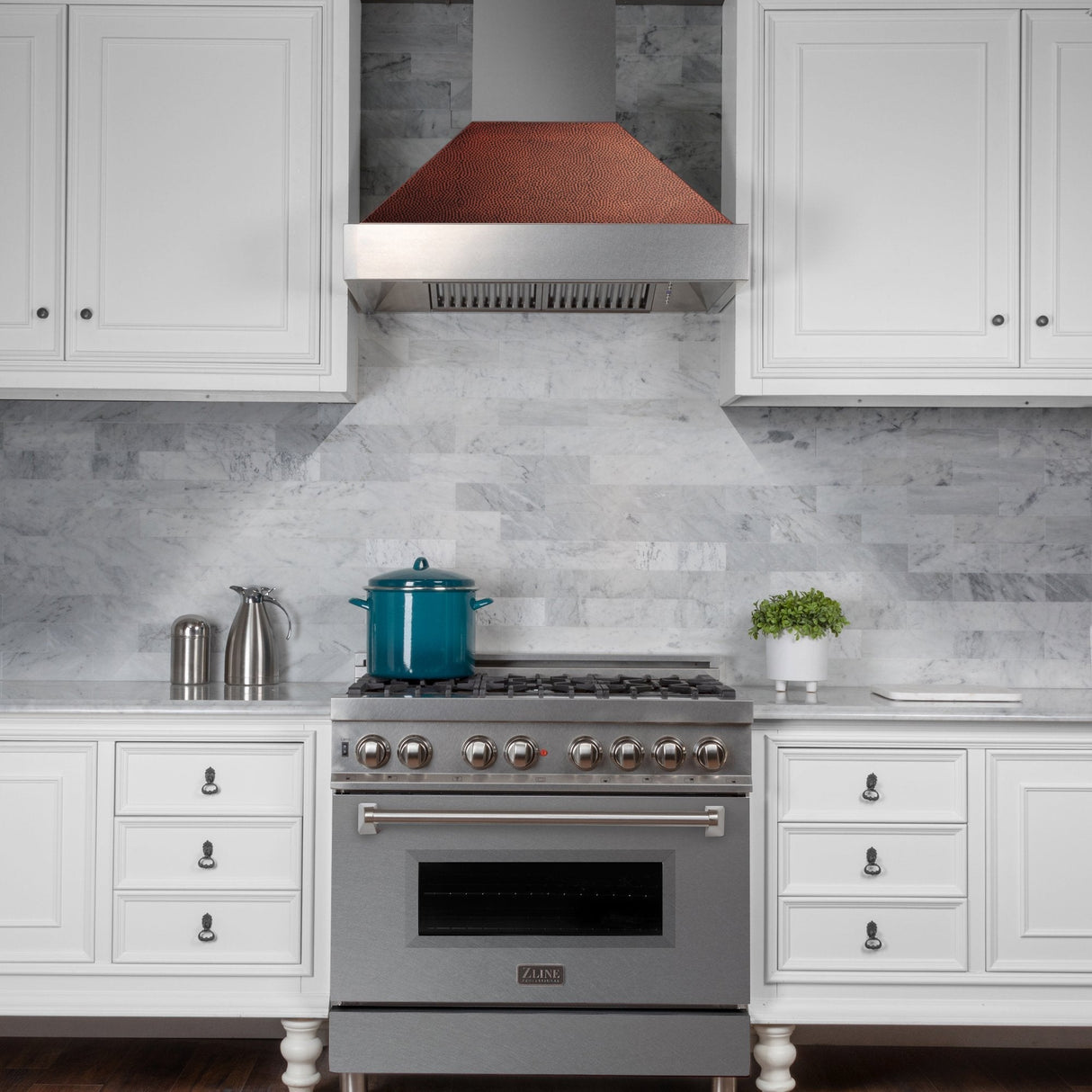 ZLINE 30" Ducted Fingerprint Resistant Stainless Steel Range Hood with Hand-Hammered Copper Shell (8654HH-30)