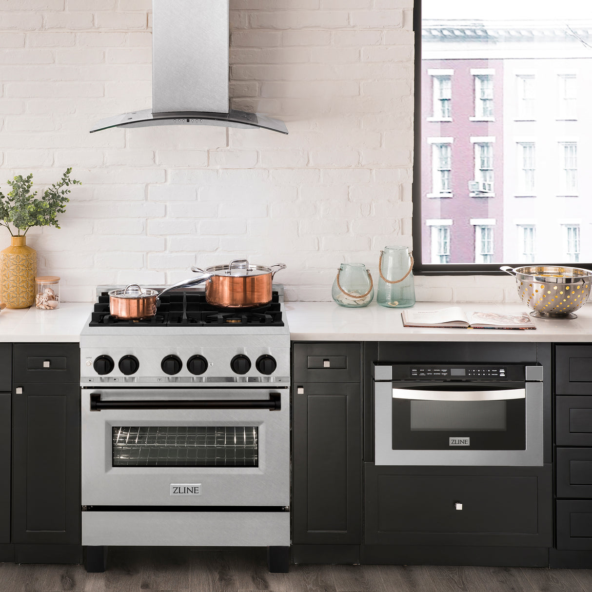 ZLINE Autograph Edition 30" 4.0 cu ft Dual Fuel Range with Gas Stove and Electric Oven in Fingerprint Resistant Stainless Steel with Matte Black Accents (RASZ-SN-30-MB)