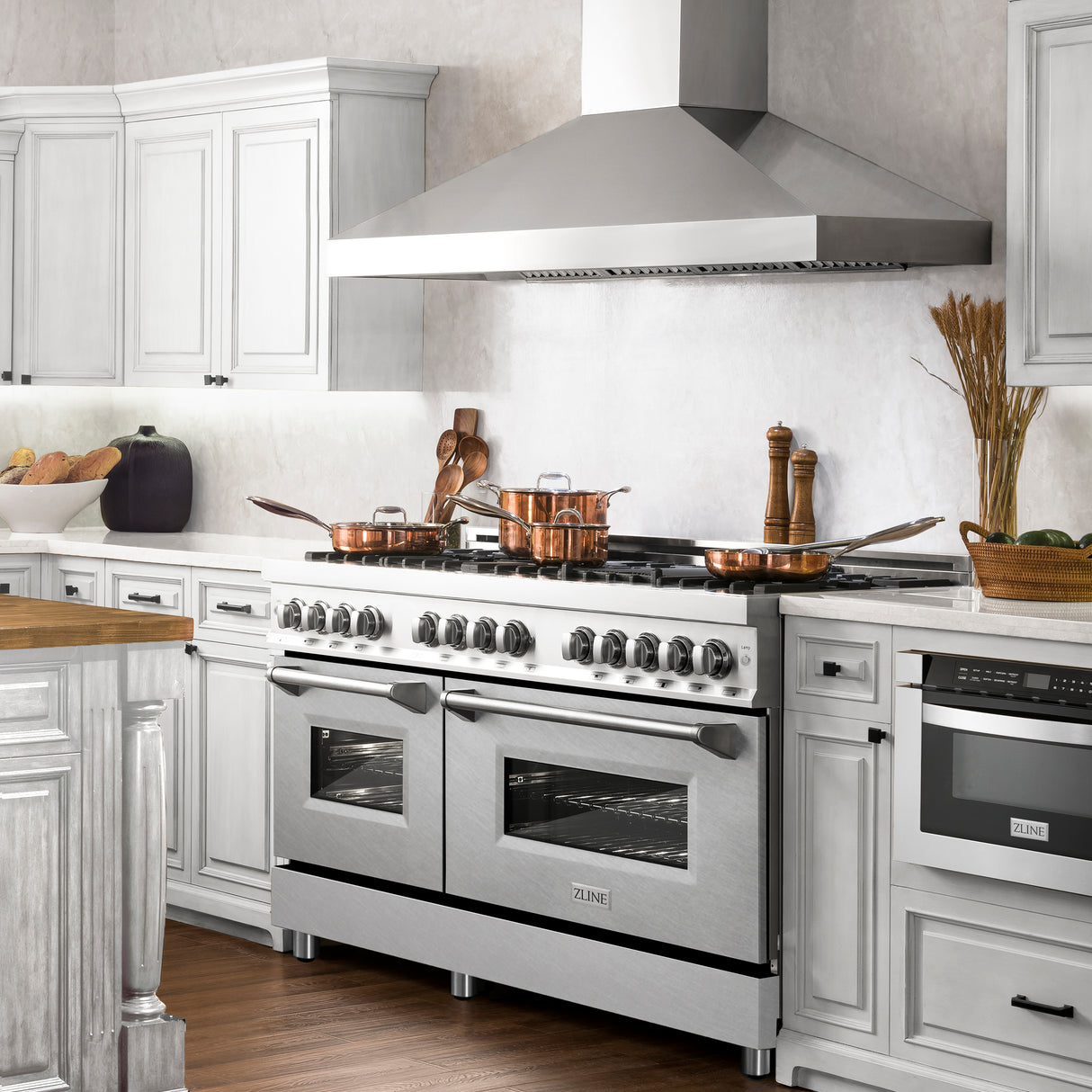 ZLINE 60" 7.4 cu ft Dual Fuel Range with Gas Stove and Electric Oven in Fingerprint Resistant Stainless Steel (RA-SN-60)