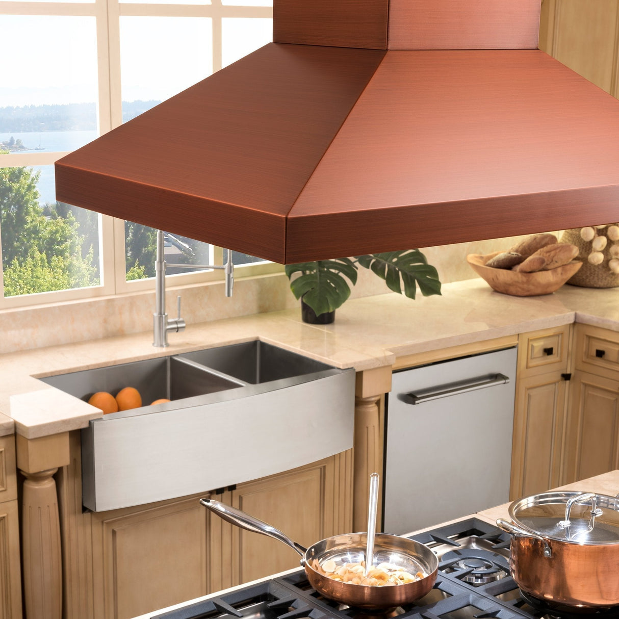 ZLINE 36" Designer Series Copper Convertible Vent Island Mount Range Hood (8KL3iC-36)