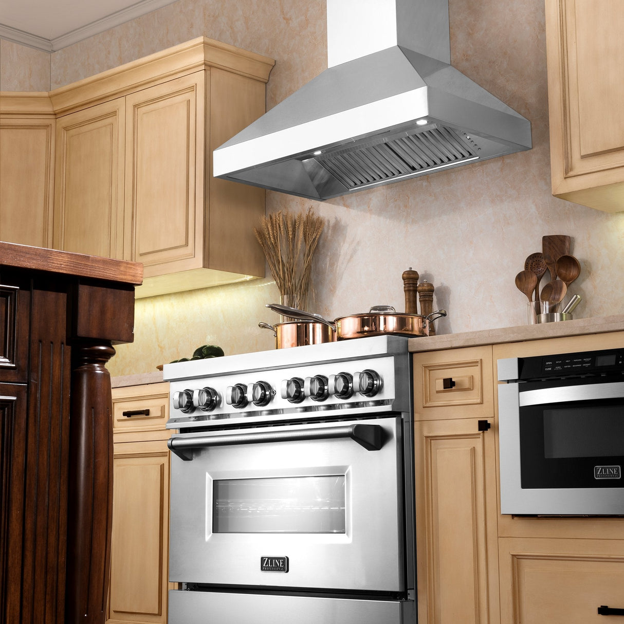 ZLINE 48" Professional Convertible Vent Wall Mount Range Hood in Stainless Steel with Crown Molding (597CRN-48)