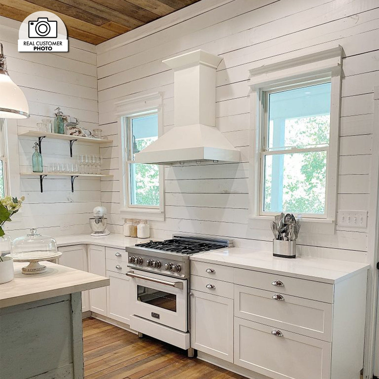 ZLINE 36" Ducted Wooden Wall Mount Range Hood in Cottage White (KBTT-36)